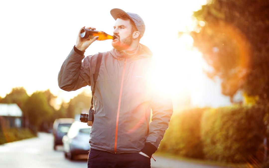 Czy picie alkoholu w piątek to grzech? Post, umiar i duchowa dyscyplina